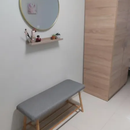 Apartamento Konstantina's Near The